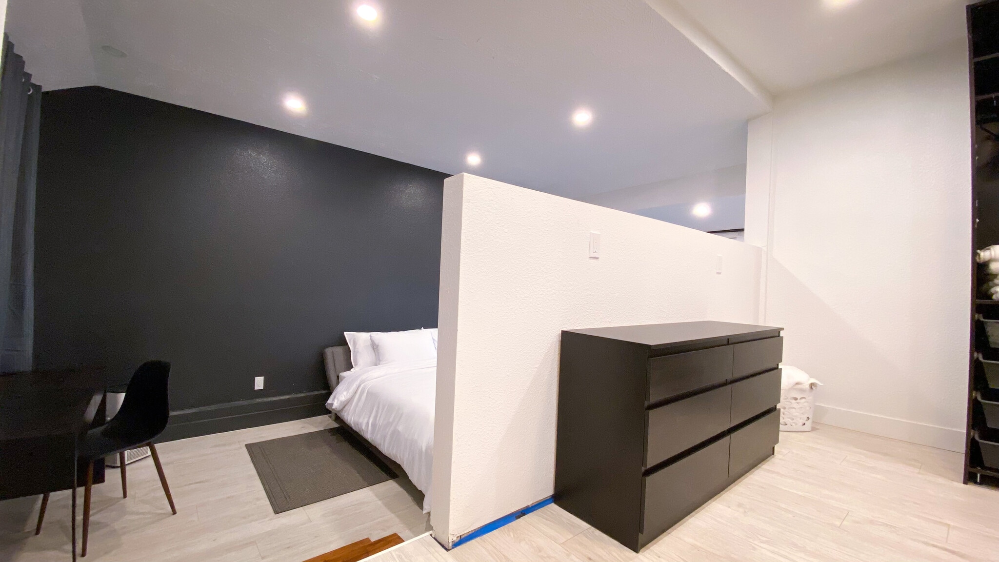 Primary Bedroom w/ T&B - 948 S 1500 W
