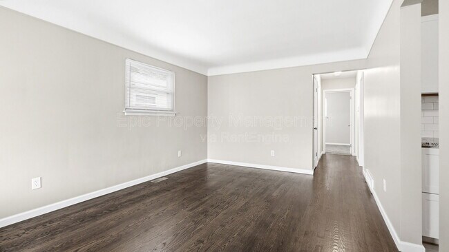 Building Photo - 1072 Mill St