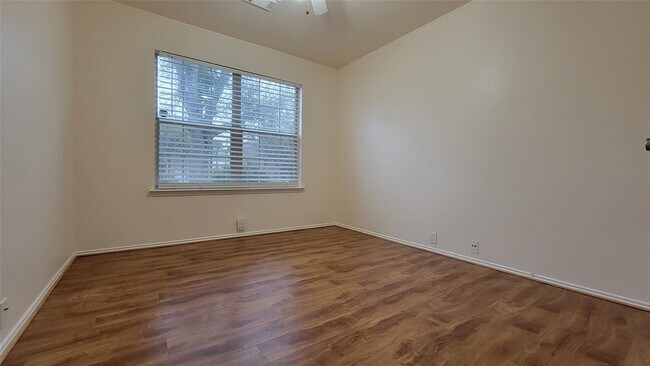 Building Photo - 4831 Dark Canyon Ct