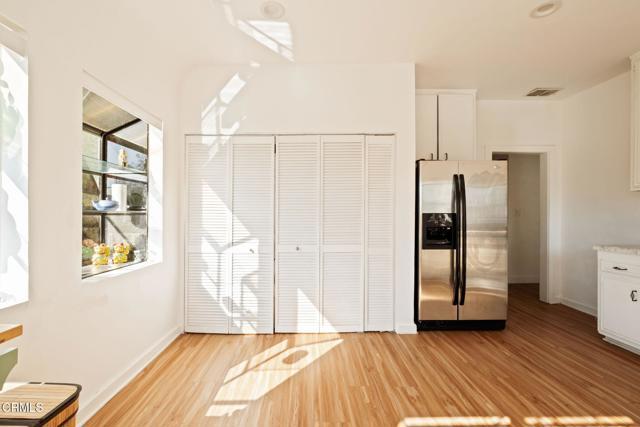 Building Photo - 5166 Packard St