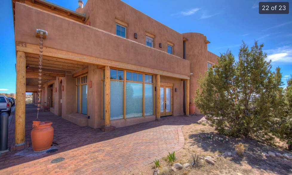 Living room windows - 13 Plaza Nueva