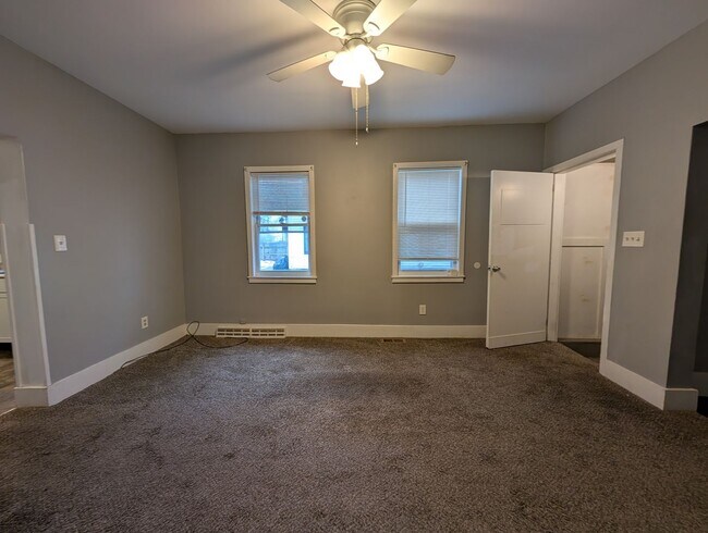 Building Photo - 1955 W 58th-Lower