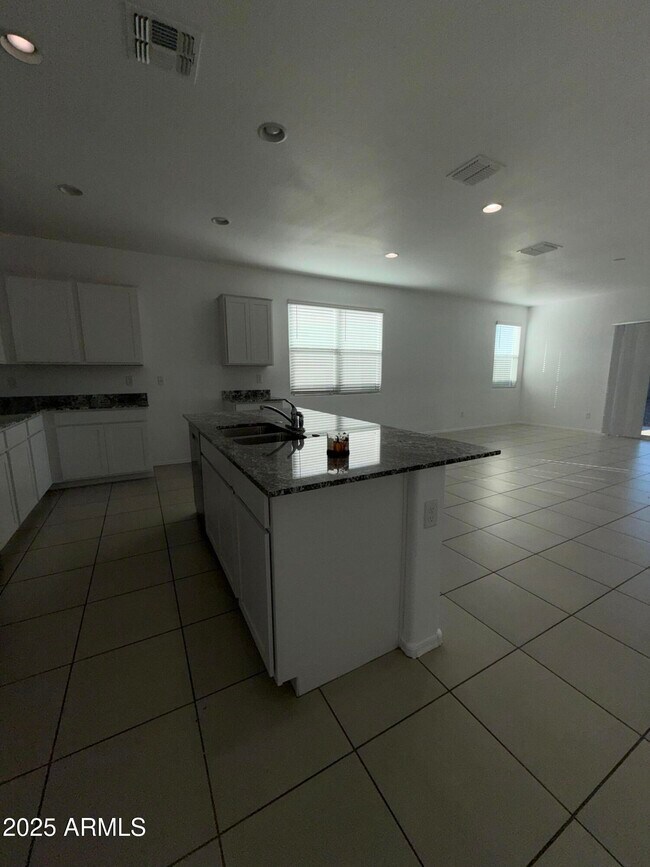 Building Photo - 4620 S 104th Gln