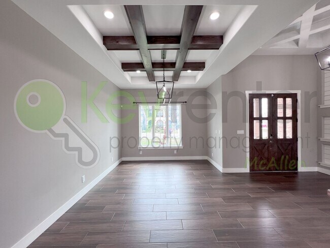Building Photo - Gorgeous 4 bed/4 bath home, now available ...