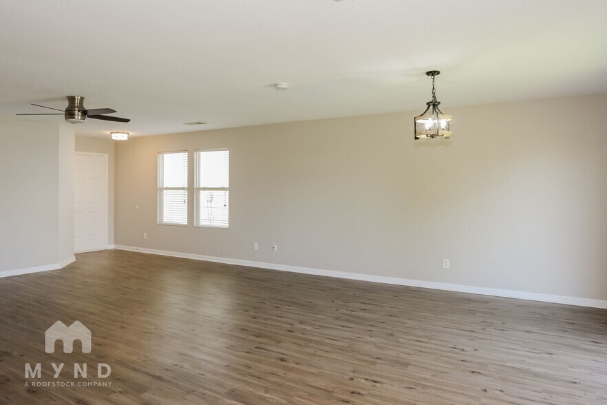 Building Photo - 15188 Mill Valley Dr