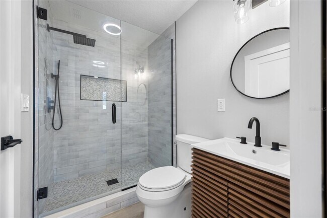 Building Photo - 1029 Bal Harbour Dr