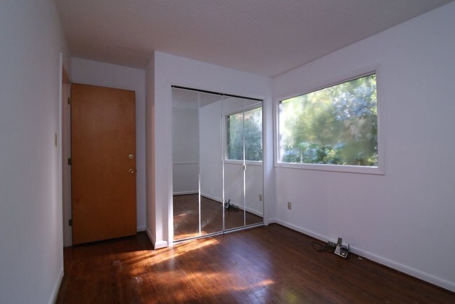 Bdr - 914 Crestwood Ln