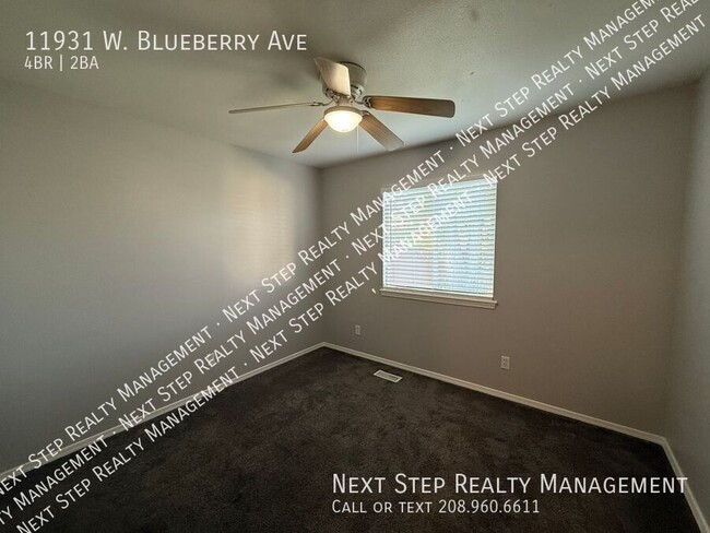 Building Photo - 11931 W Blueberry Ave