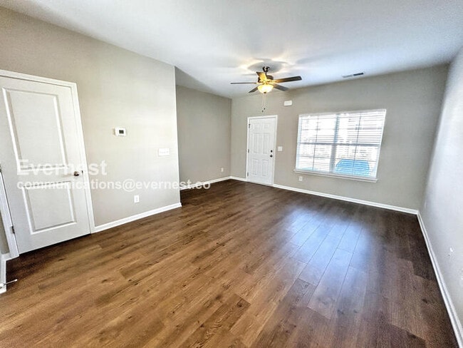 Building Photo - 246 Tara Ct