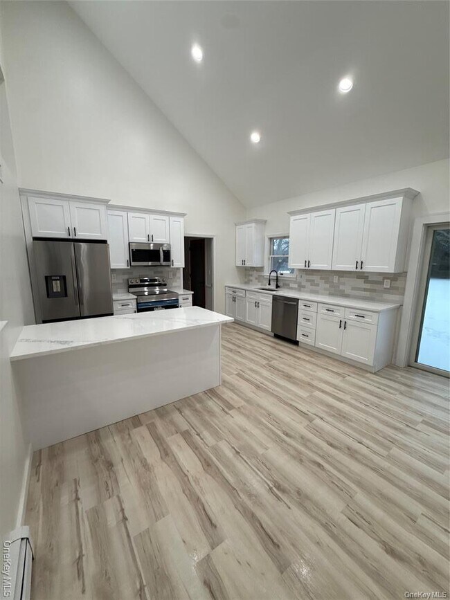 Building Photo - 24 Kimberly Ct