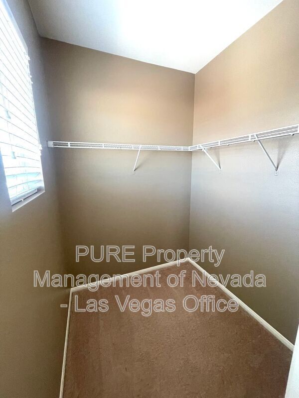 Building Photo - 3904 Ropers Ranch St