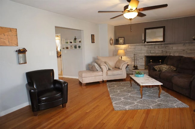 Building Photo - 2515 Mandrake Dr