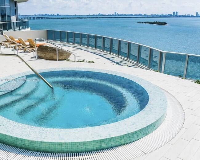 Building Photo - 488 NE 18th St