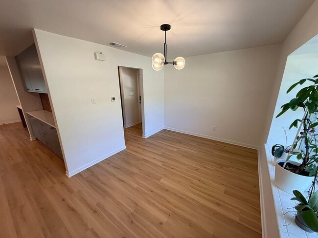 Building Photo - 209 W Mimosa Cir