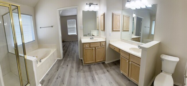 Building Photo - 1717 Arbor Creek Dr