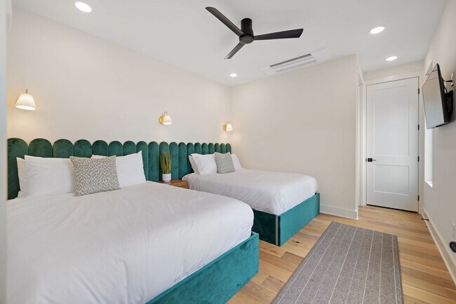 Building Photo - 1117 3rd Ave S