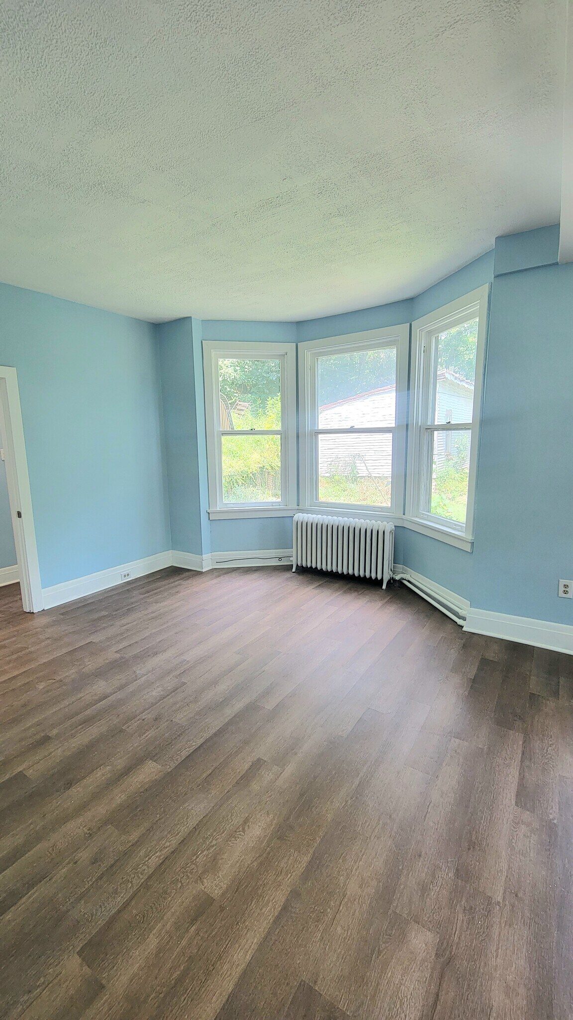 Spacious bedroom 1 - 1003 Middle Rd