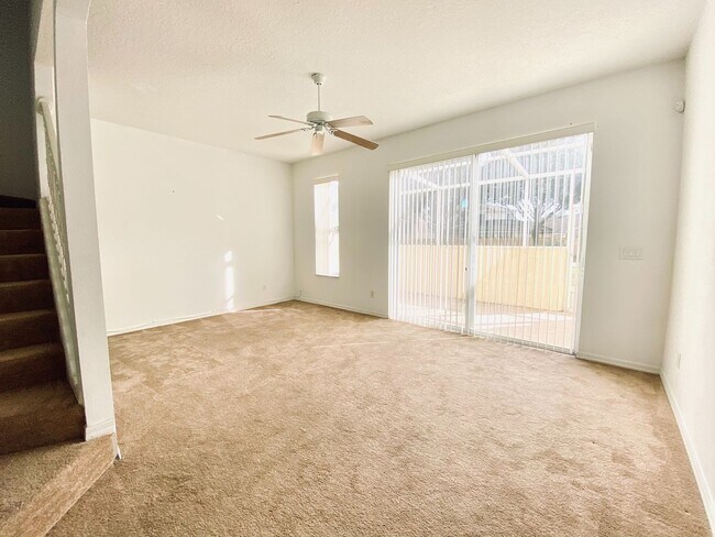 Building Photo - 1194 S Beach Cir