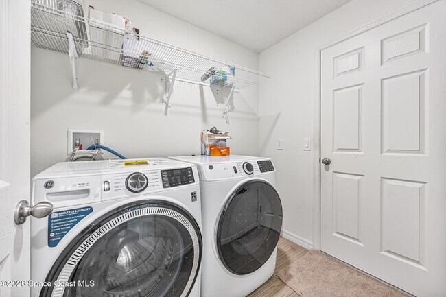 Building Photo - 1550 Leeward Ave SE