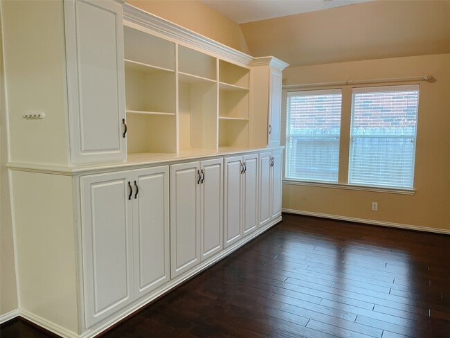 Building Photo - 3118 Autumnjoy Dr