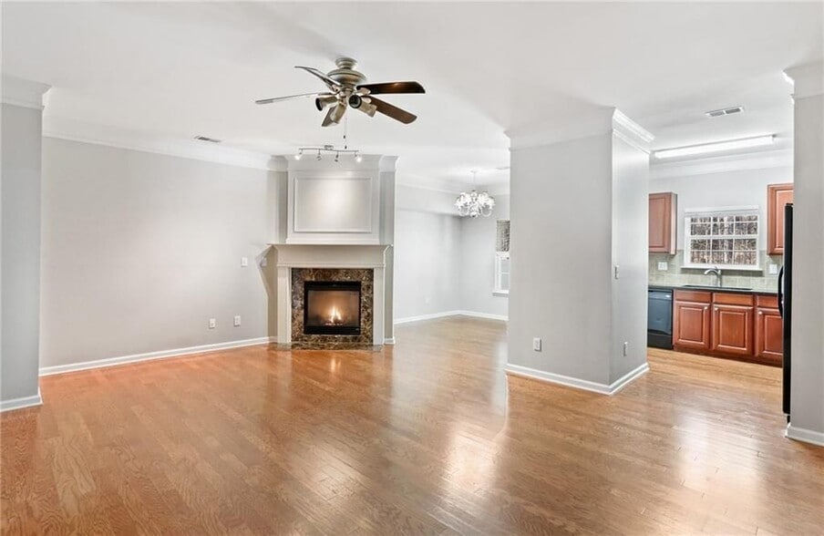 Building Photo - 9830 Murano View