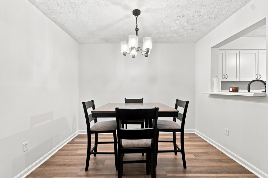 Dining Room - 6425 Pinebark Way
