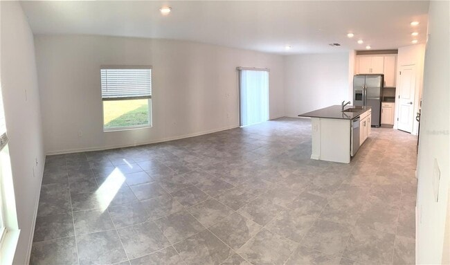 Building Photo - 2731 Runners Cir