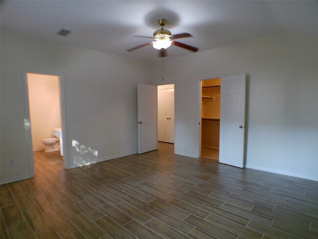 Building Photo - 35 Windswept Oaks Pl