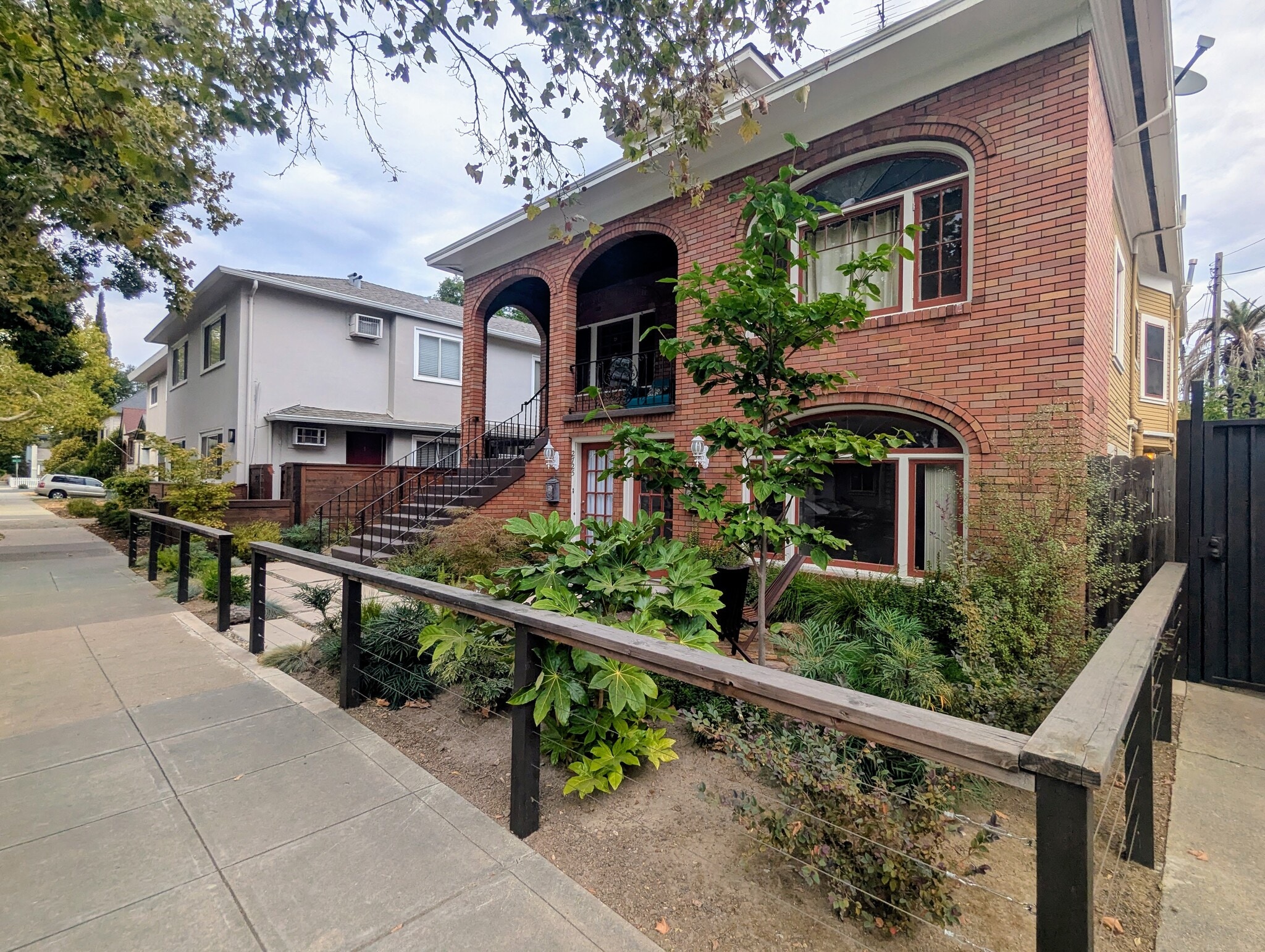 Whole Building and Front Yard - 2727 T St