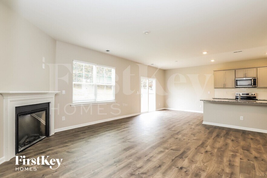 Building Photo - 154 Lisa Ln