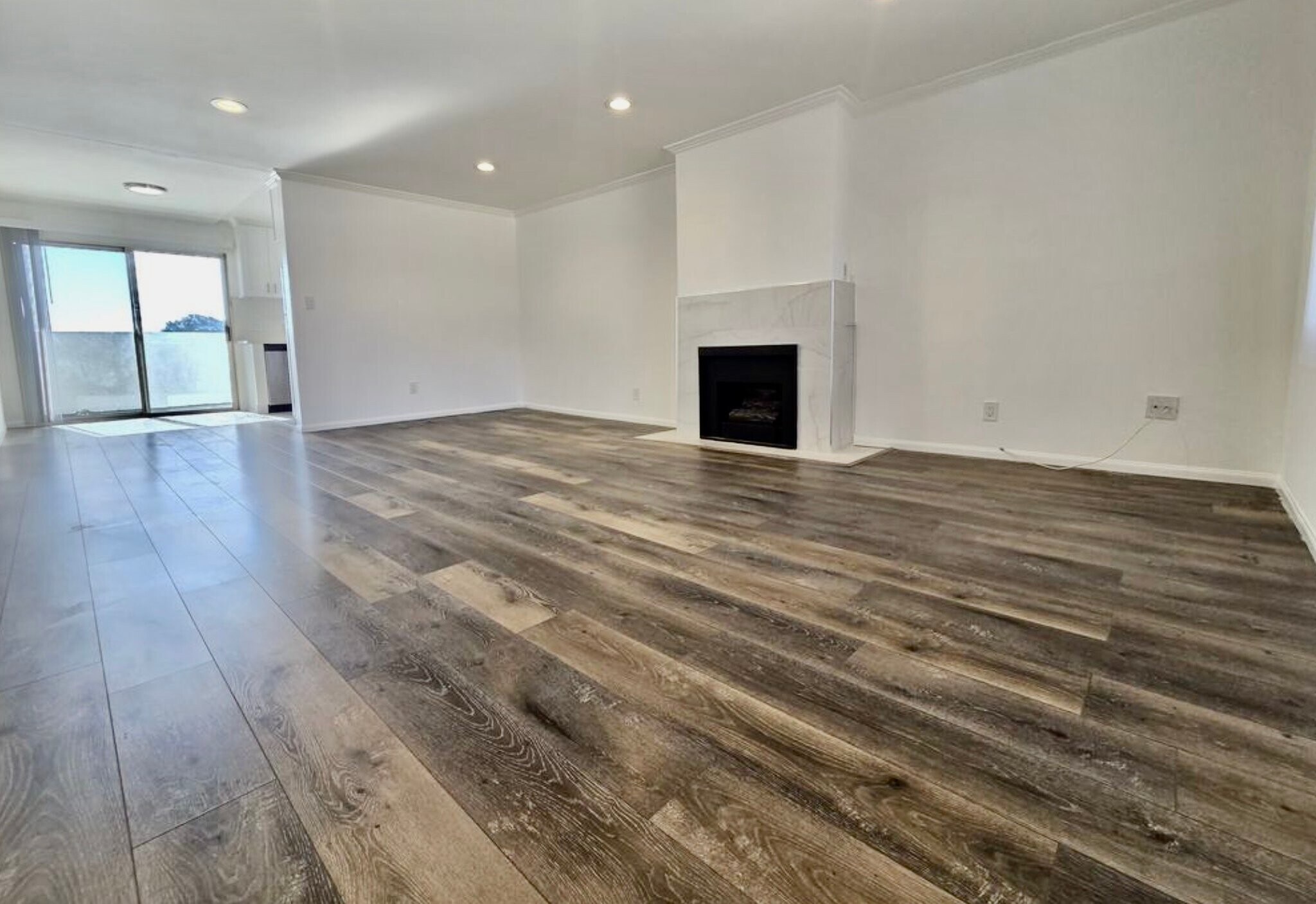 Building Photo - 4225 Inglewood Blvd