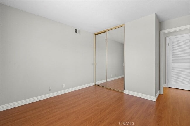 Building Photo - 34 Corsica Dr