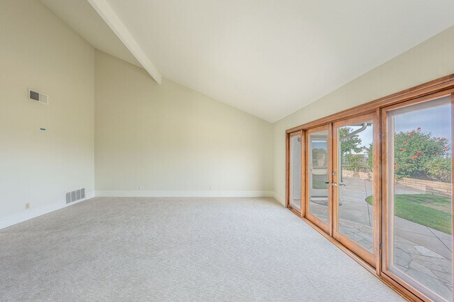 Building Photo - Single-story living with incredible panoramic sunset, mountain, and city light views