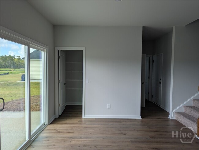 Building Photo - 115 Stillhouse Dr