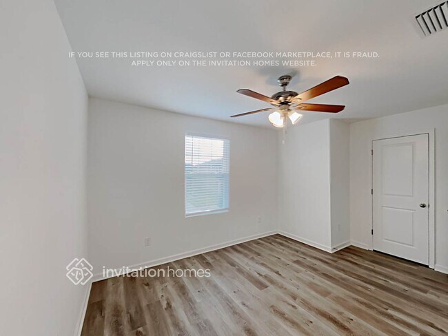 Building Photo - 35209 Daisy Meadow Loop