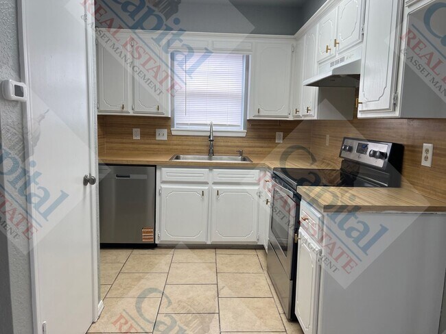 Building Photo - Welcome Home!