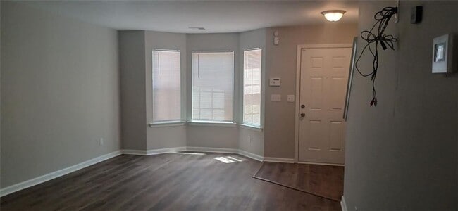 Building Photo - 757 Crestwell Cir
