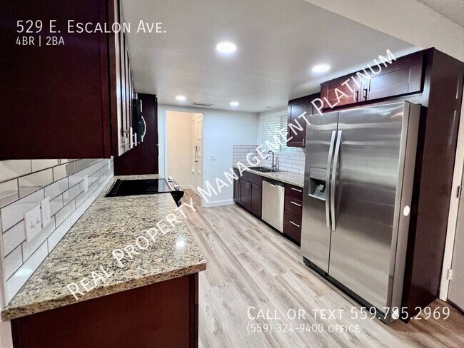 Building Photo - 529 E Escalon Ave
