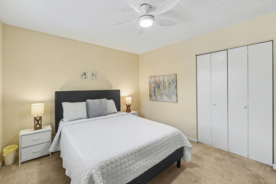 Building Photo - 1263 Marshview Dr