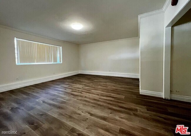 Building Photo - 5 br, 3 bath House - 13766 Paddock St