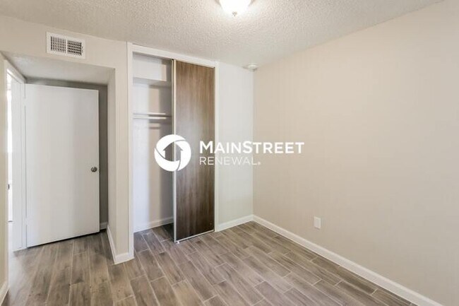 Building Photo - 3 Bedroom Pet-Friendly Home in MESQUITE, T...