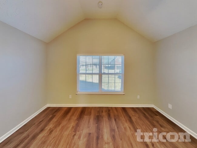 Building Photo - 4049 Sequoia Trail