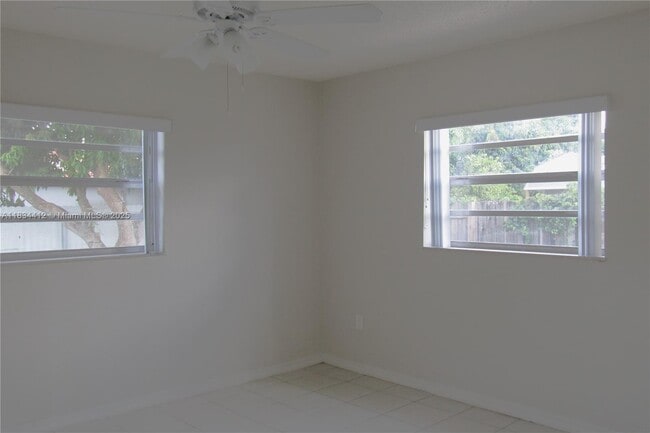 Building Photo - 17510 SW 108th Ave