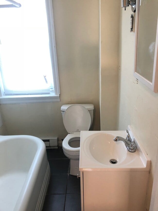 Building Photo - Brand New 2 Bedroom Home in Kensington — Fully Renovated with Private Backyard!