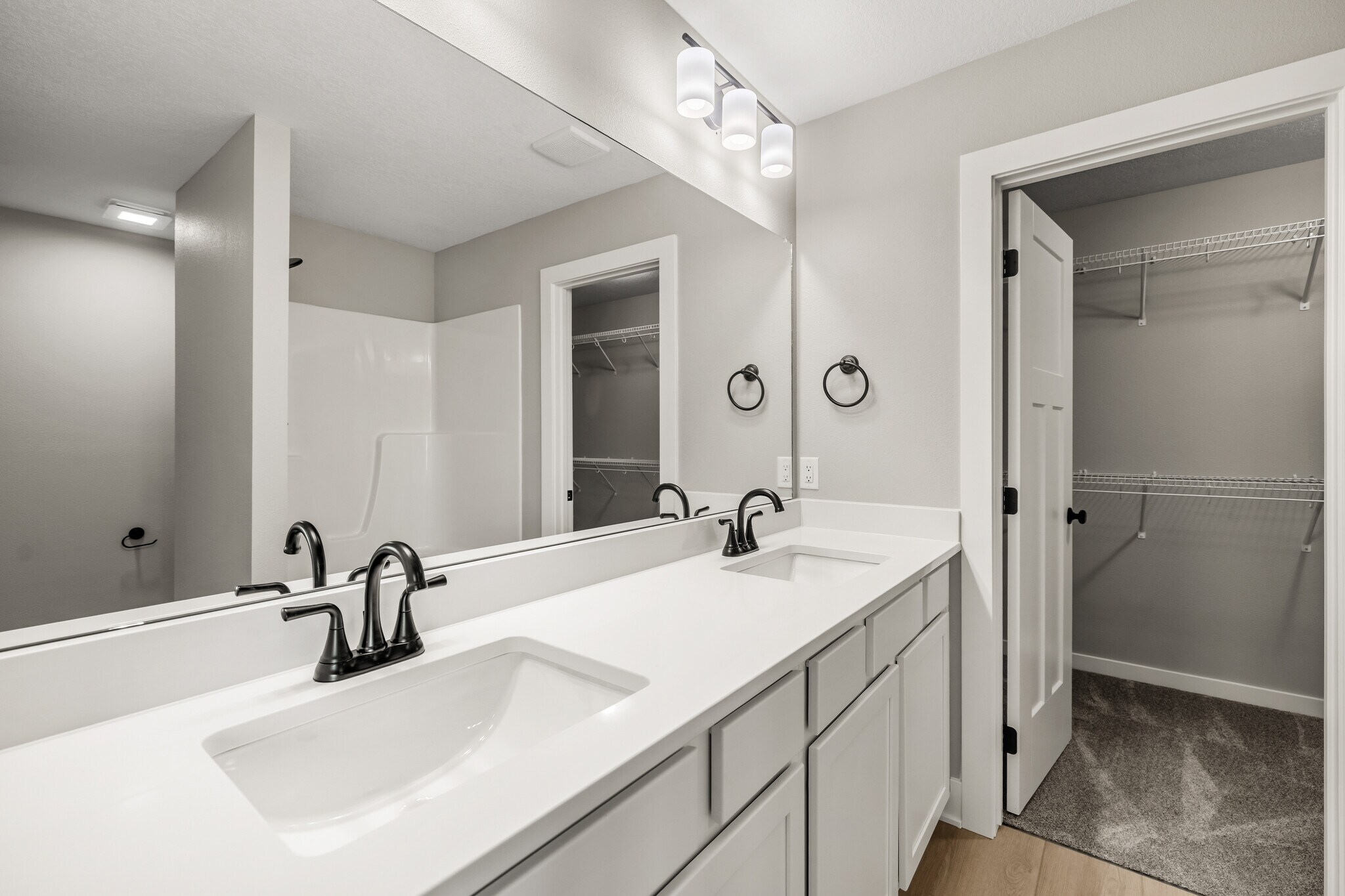 Building Photo - 2395 Emma Ave