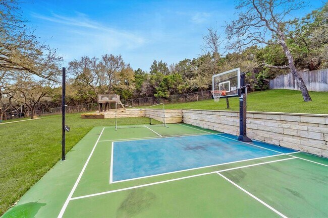 Building Photo - 5101 Cuesta Verde