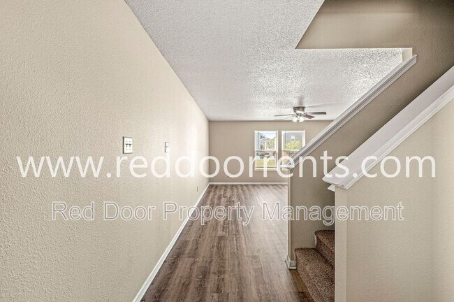 Building Photo - 7941 States Bend Dr
