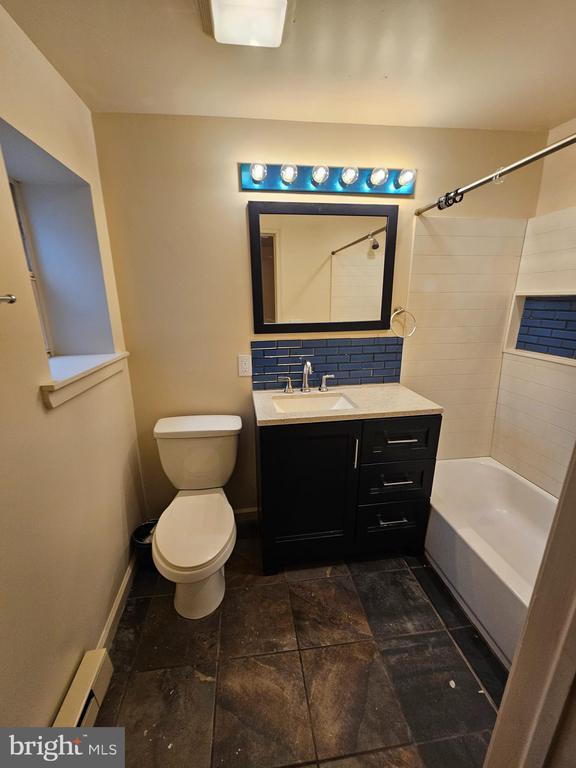 Building Photo - 2146 N Reese St