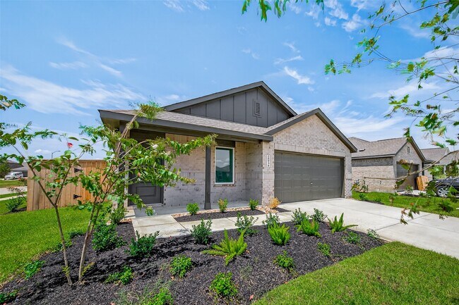 Building Photo - 28938 Rustic Windmill Wy