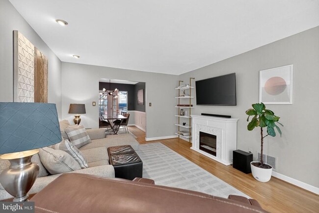Primary Photo - 2313 Sibley St
